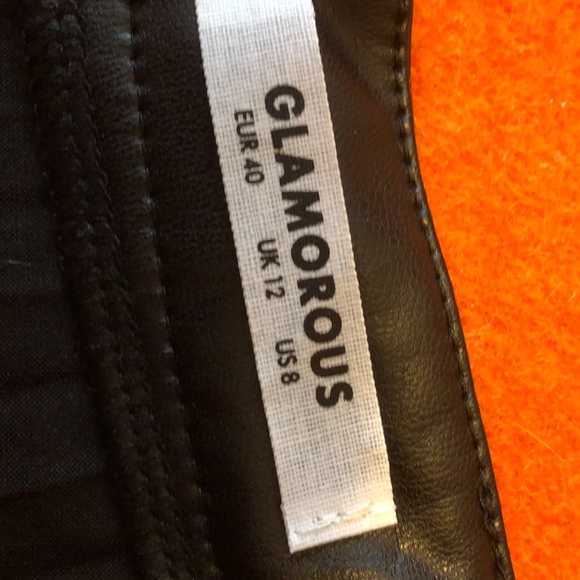 Glamorous black faux leather pleated mini skirt - Picture 3 of 5